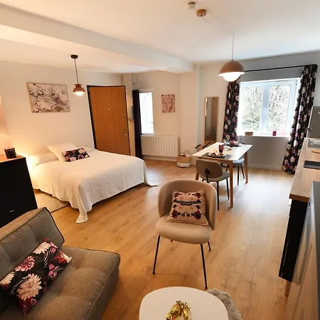 Ange - Wifi, Terrasse, Parking à Proximité, Mon à Arbent